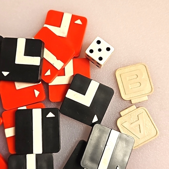 Square Off board game replacement pieces everything shown in photos as is - Picture 2 of 8